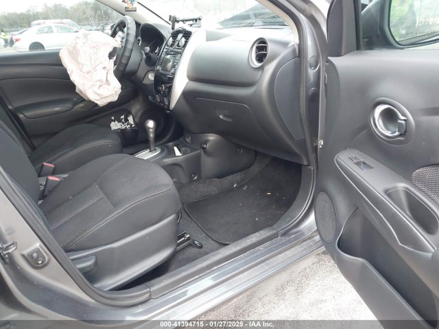 3N1CN7AP3JL833124 Nissan Versa 1.6 Sv