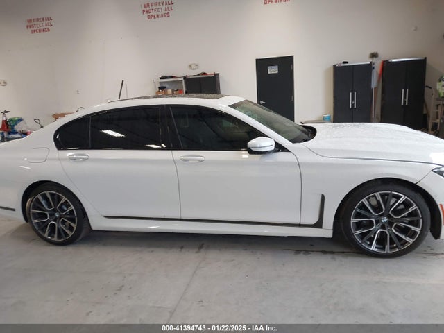 BMW 750 I Xdrive 2022 WBA7U2C02NCG79415 Image 13