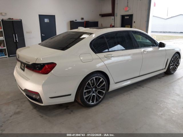 2022 BMW 750 WBA7U2C02NCG79415 Photo 3