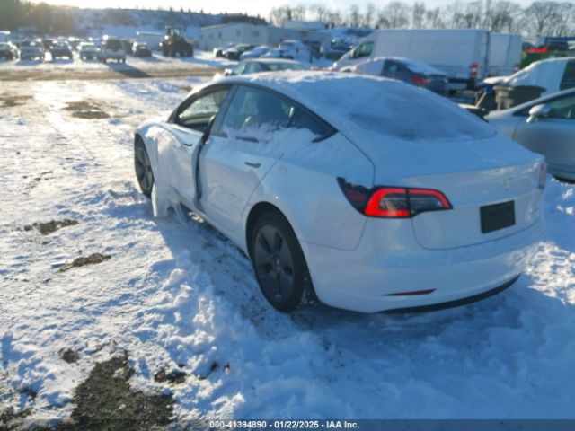 2022 TESLA MODEL 3 5YJ3E1EB5NF266511 Photo 2