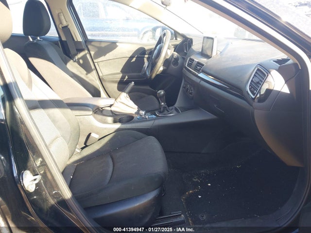 JM1BM1U79G1314101 Mazda Mazda3 I Sport
