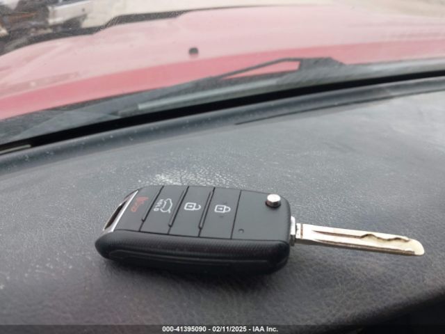 KNDJP3A56J7553188 KIA SOUL +