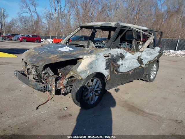 KNDJP3A56J7553188 KIA SOUL +