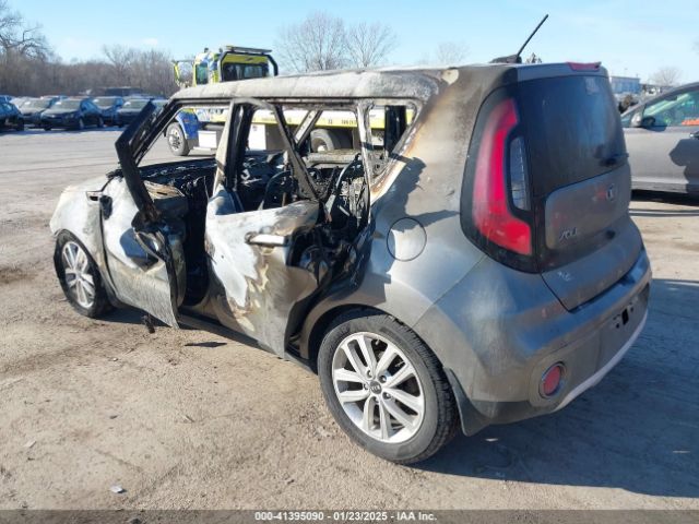 KNDJP3A56J7553188 KIA SOUL +