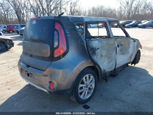 KNDJP3A56J7553188 KIA SOUL +