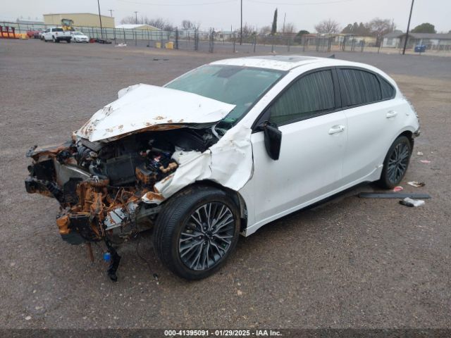 3KPF54AD7PE561530 KIA Forte Gt-line