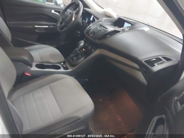1FMCU9GX9FUB11295 Ford ESCAPE SE