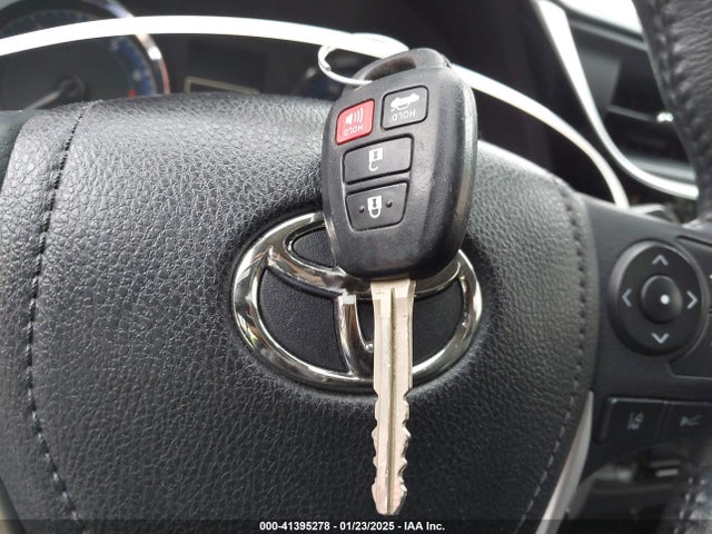 Toyota COROLLA SE 2017 5YFBURHE9HP730699 Image 11
