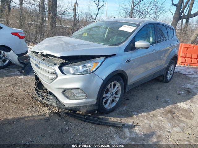 1FMCU9GDXHUE90509 Ford ESCAPE SE