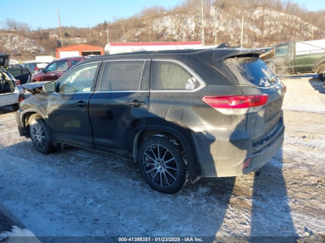 5TDJZRFH5HS507769 Toyota Highlander Se
