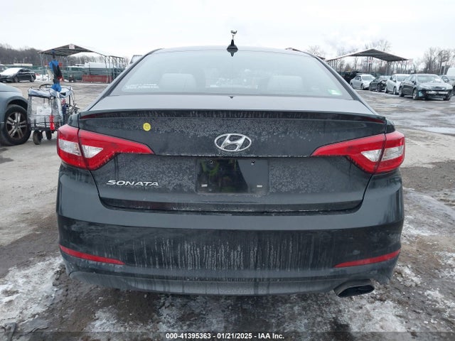 Hyundai SONATA SE 2016 5NPE24AF2GH311274 Image 16