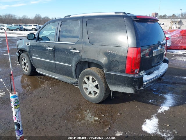 2008 CADILLAC ESCALADE 1GYFK63888R174313 Photo 2