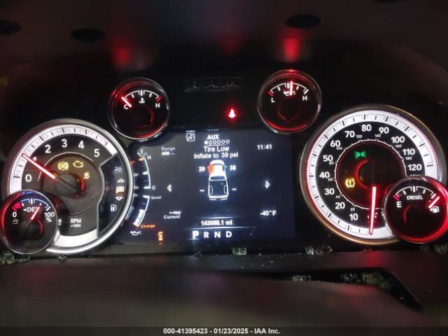 1C6RR7LM7JS282767 RAM 1500 Slt