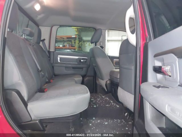 1C6RR7LM7JS282767 RAM 1500 Slt