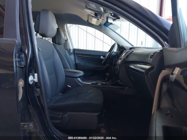 KIA SORENTO LX 2015 5XYKT3A63FG591822 Image 5