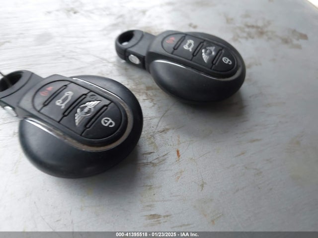 2017 MINI COUNTRYMAN WMZYT5C39H3D80286 Photo 10