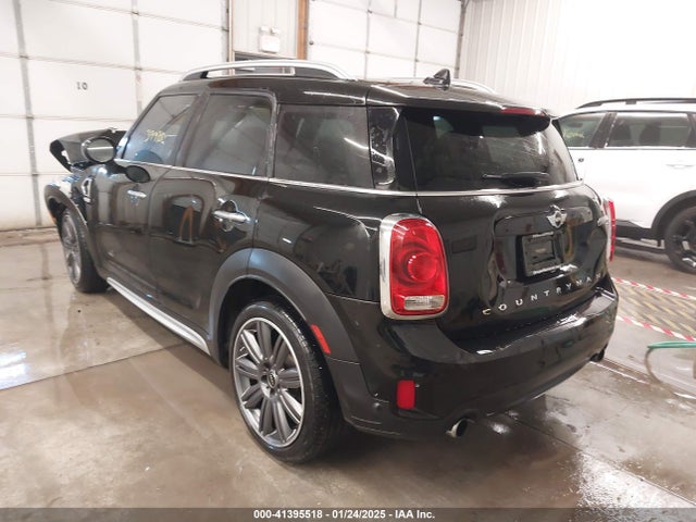 2017 MINI COUNTRYMAN WMZYT5C39H3D80286 Photo 2