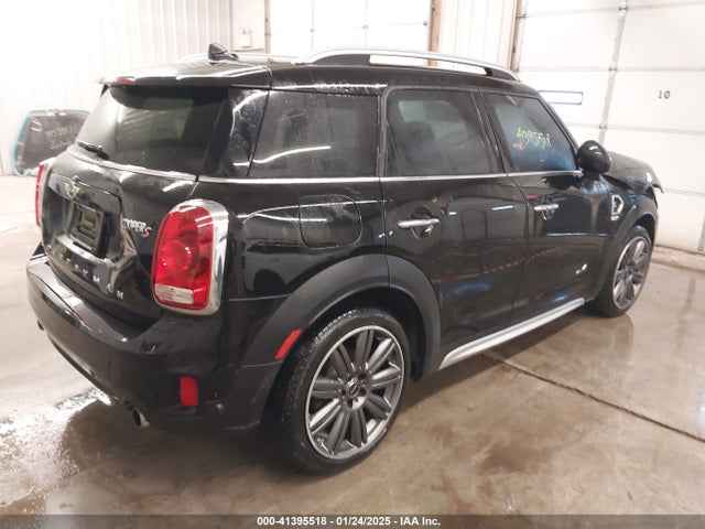 2017 MINI COUNTRYMAN WMZYT5C39H3D80286 Photo 3