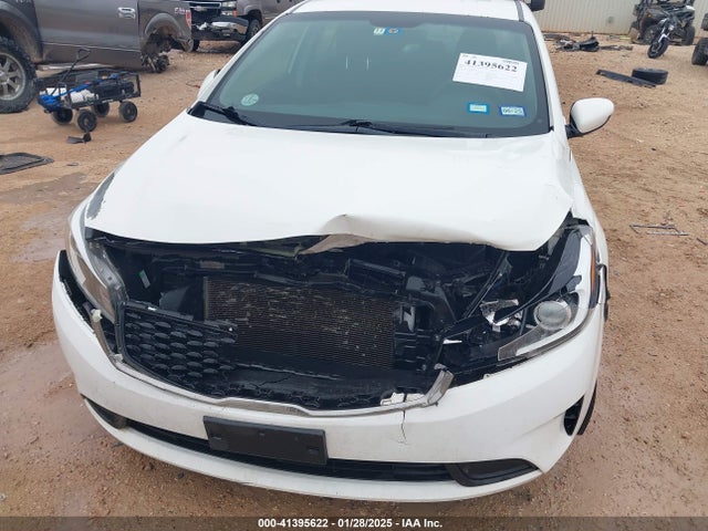 KIA FORTE LX 2017 3KPFK4A78HE082702 Image 6