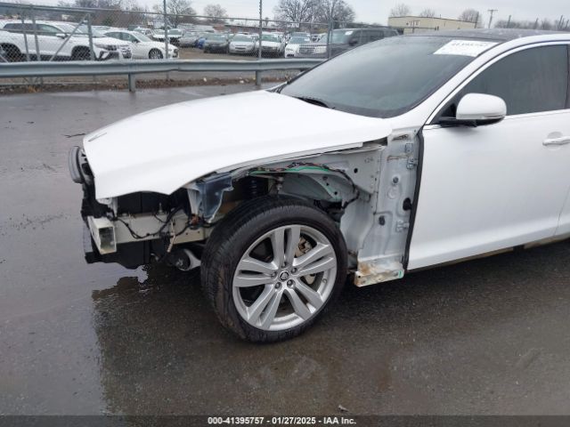 2012 JAGUAR XJ SAJWA2GB1CLV31903 Photo 5