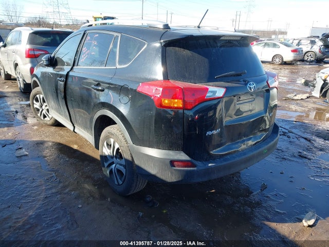 Toyota RAV4 LE 2015 2T3ZFREV7FW150366 Image 3