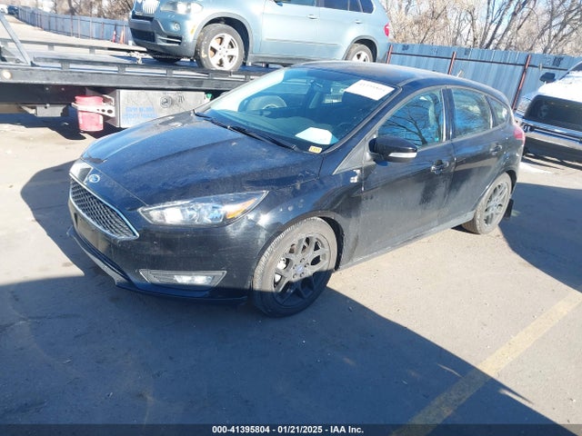 Ford FOCUS SE 2016 1FADP3K22GL326720 Image 2