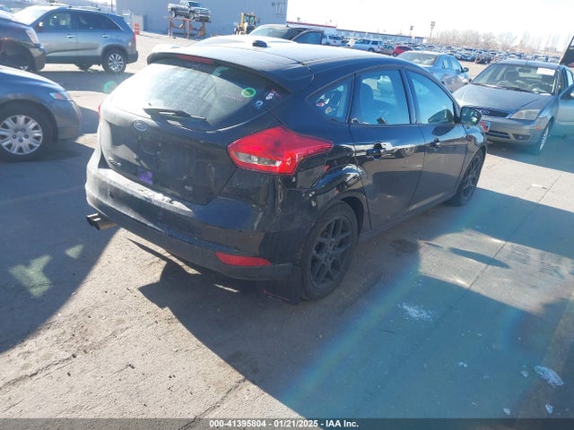 Ford FOCUS SE 2016 1FADP3K22GL326720 Image 4