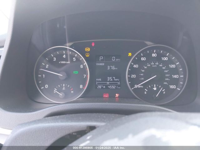 5NPD84LF4HH166229 Hyundai ELANTRA SE