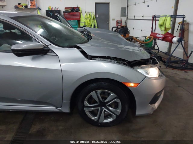 Honda Civic Lx 2018 19XFC2F55JE003789 Image 19