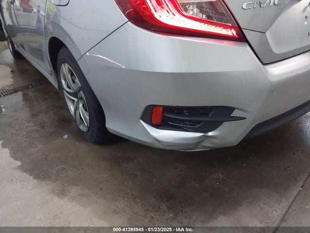 Honda Civic Lx 2018 19XFC2F55JE003789 Image 21
