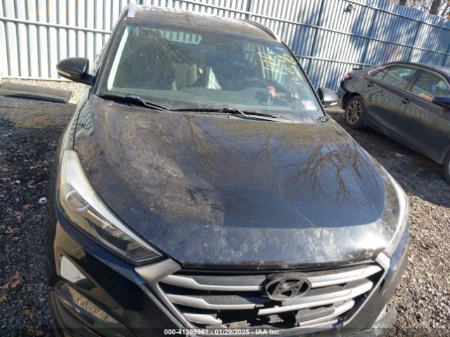 KM8J3CA21HU276099 Hyundai Tucson Sport