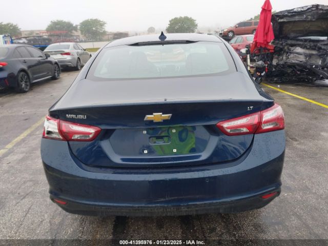 1G1ZD5ST1NF111816 Chevrolet Malibu Fwd Lt
