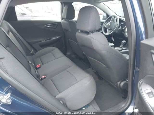 1G1ZD5ST1NF111816 Chevrolet Malibu Fwd Lt
