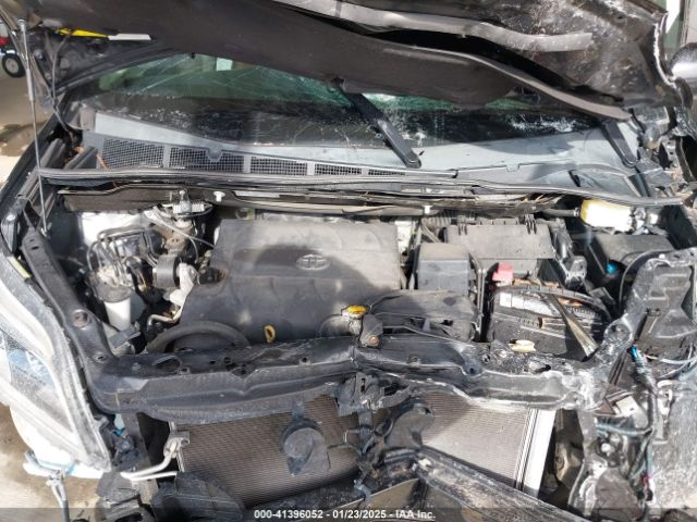 5TDDK3DC6FS122871 Toyota Sienna Limited Premium 7 Passenger