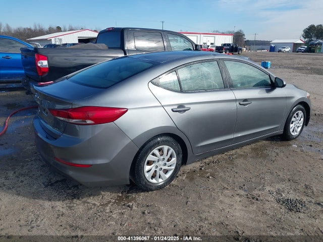 5NPD74LF5JH341998 Hyundai ELANTRA SE