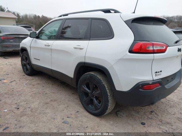 1C4PJMCB6JD592191 Jeep Cherokee Latitude 4x4