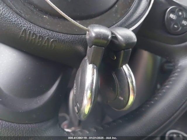 2011 MINI COOPER S COUNTRYMAN WMWZC5C5XBWL52924 Photo 10