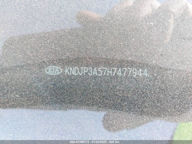 KNDJP3A57H7477944 KIA SOUL +