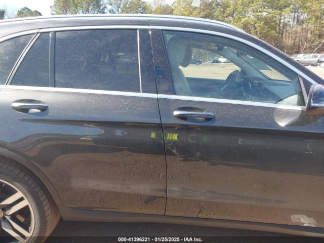 W1N0G8DB4MV267620 Mercedes-Benz Glc 300 Suv