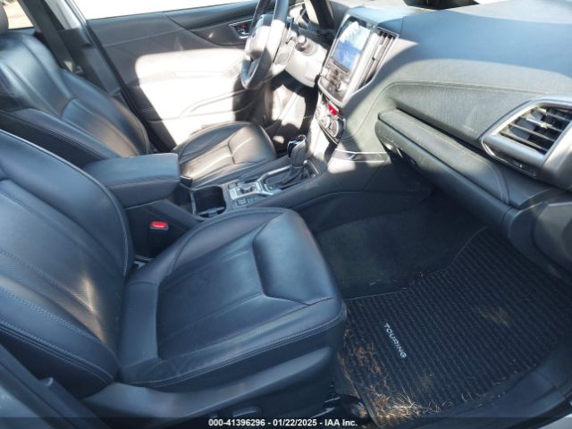 JF2SKARC5NH413158 Subaru Forester Touring