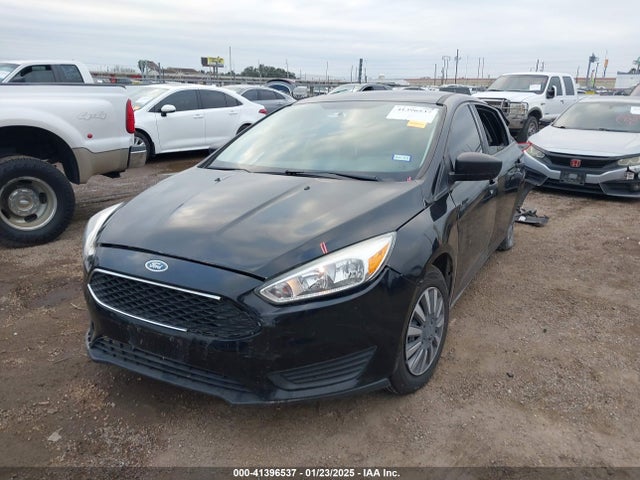 Ford FOCUS S 2018 1FADP3E20JL302354 Image 2