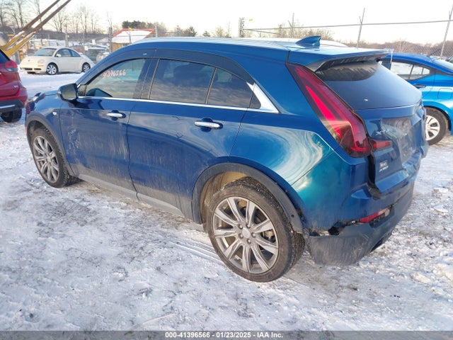 2019 CADILLAC XT4 1GYFZDR46KF150623 Photo 2