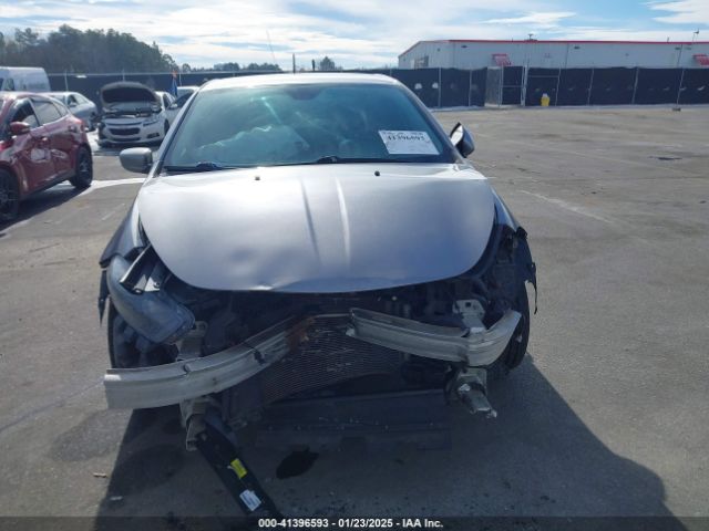 1C3CDFAA2GD570939 Dodge DART SE