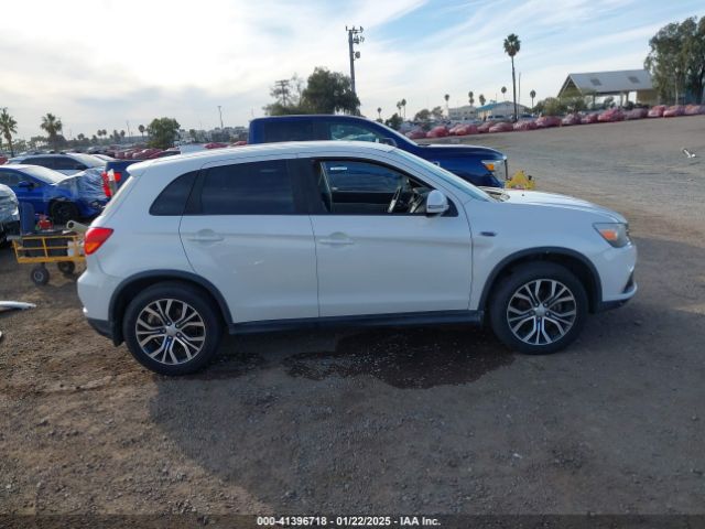 JA4AP3AU9JZ002954 Mitsubishi Outlander Sport 2.0 Es