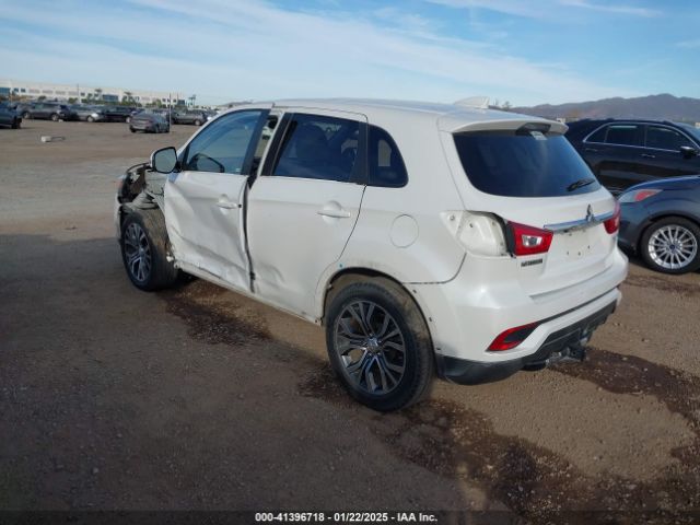 JA4AP3AU9JZ002954 Mitsubishi Outlander Sport 2.0 Es