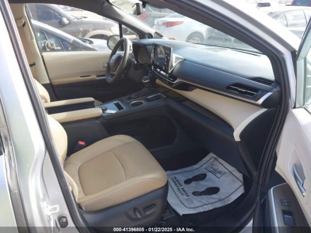 2023 TOYOTA SIENNA 5TDZSKFC2PS104317 Photo 4