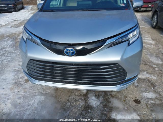 2023 TOYOTA SIENNA 5TDZSKFC2PS104317 Photo 5