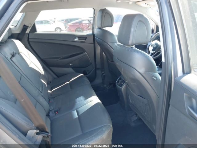 KM8J33A45HU428743 Hyundai Tucson Se Plus