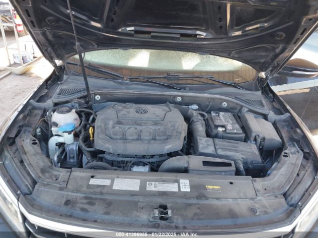 1VWAA7A32JC048857 Volkswagen Passat 2.0t R-line/2.0t S