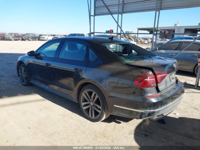 1VWAA7A32JC048857 Volkswagen Passat 2.0t R-line/2.0t S